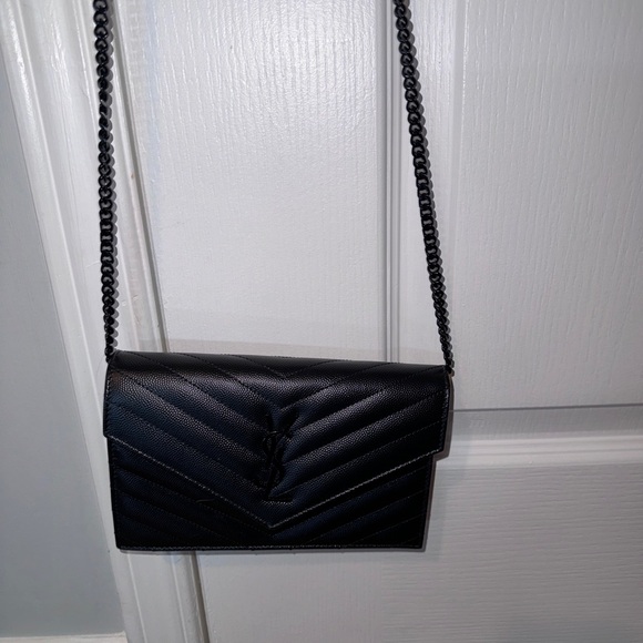 Saint Laurent Cassandre Envelope chain bag - Picture 3 of 6